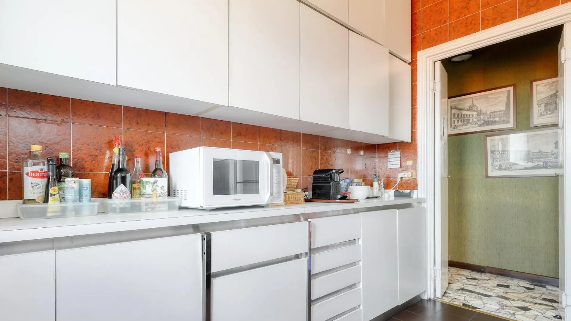 Apartament Urban Elegance With A View Viale Tunisia Mediolan